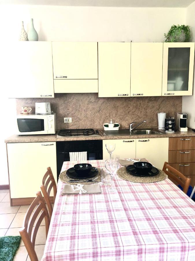 Casa Nonna Elide Apartment Besozzo Exterior foto